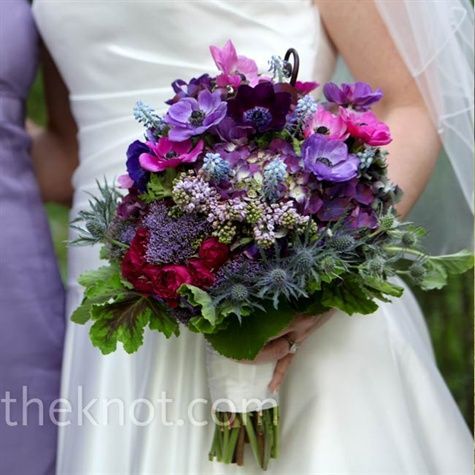 buchetul cu anemone mov purple inspiratie mireasa nunta