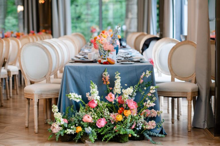 arcada florala modulara la sol nunta sangov mansion idei de arcade florale instalatie florala nunta